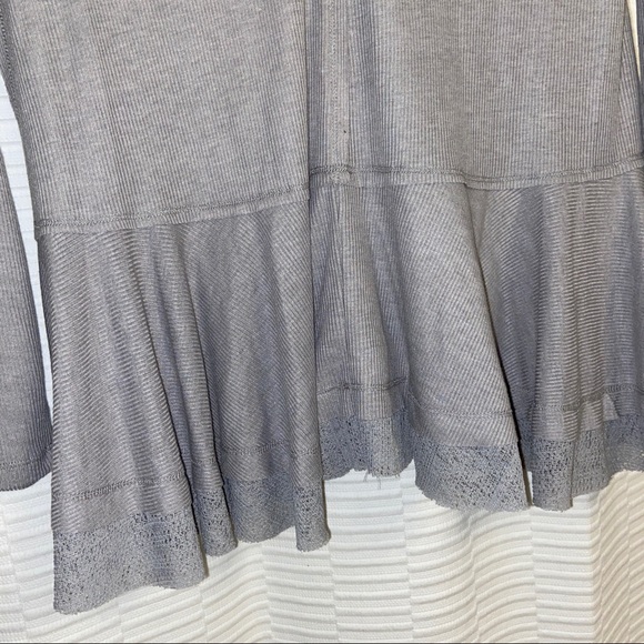 Altar’d state peplum bottom lace trim long sleeve - Picture 8 of 8